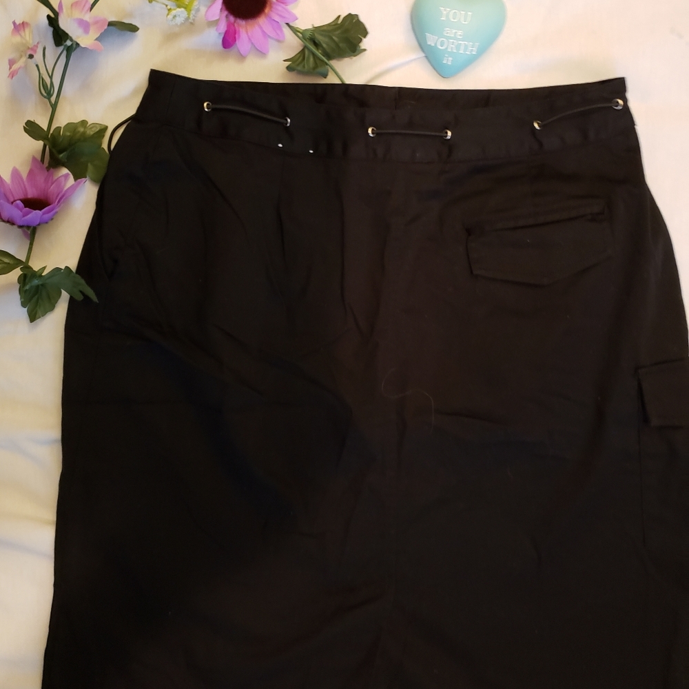 Skirt - Picture 4 of 6